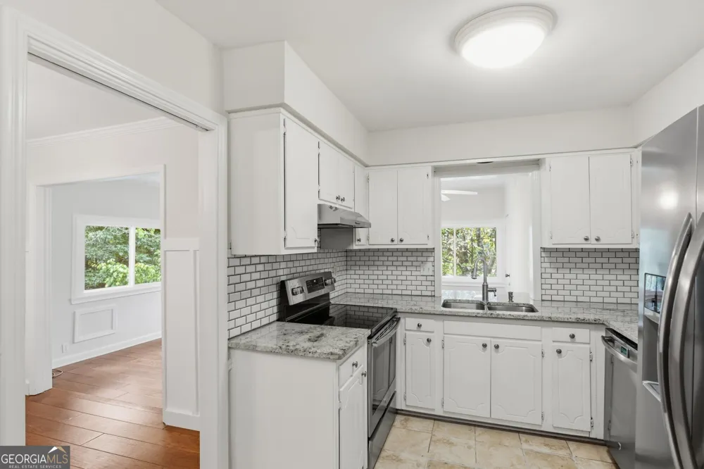 53 Chaumont SQ NW Atlanta, GA 30327