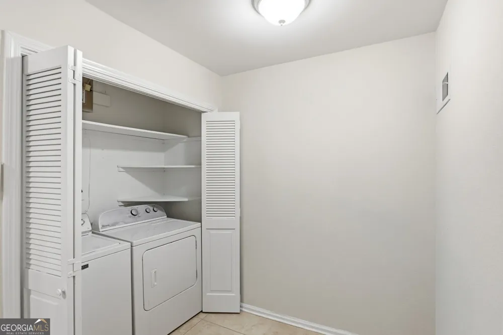 53 Chaumont SQ NW Atlanta, GA 30327