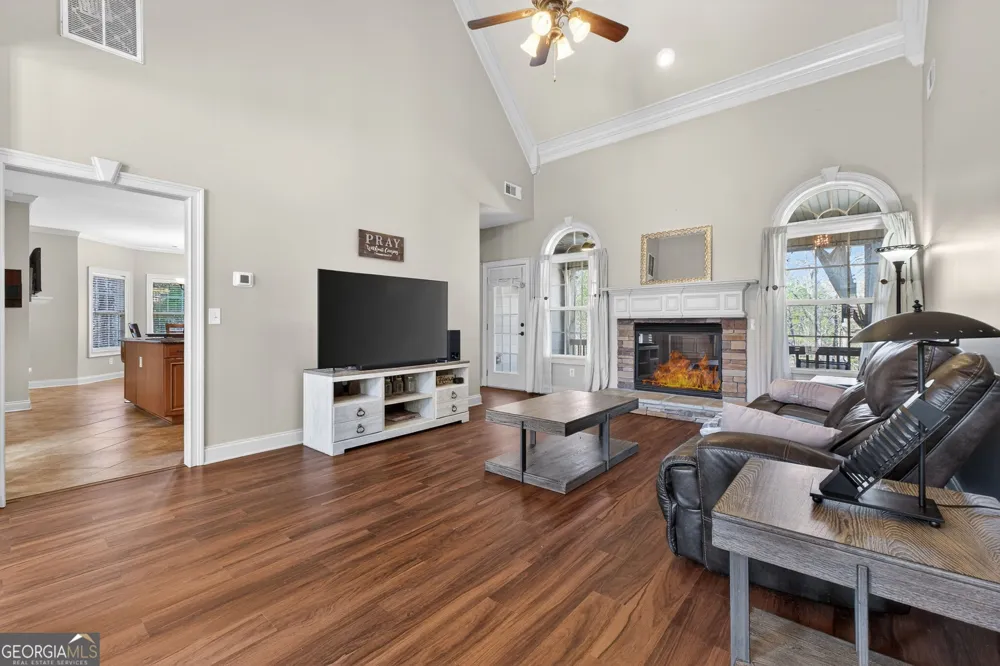 32 River Rapids DR Forsyth, GA 31029