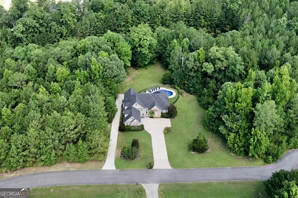 32 River Rapids DR Forsyth, GA 31029