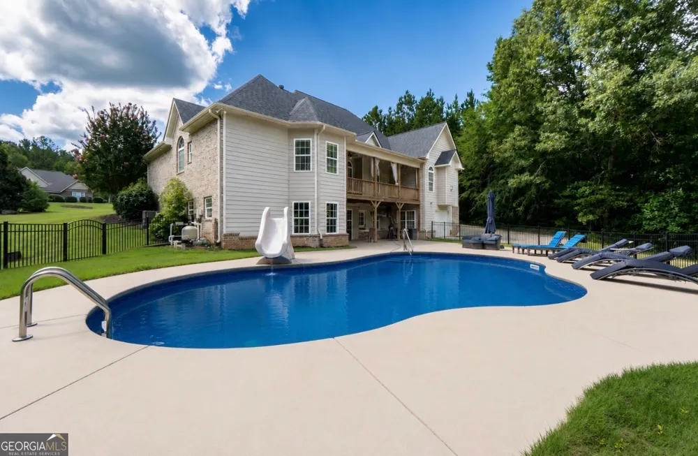 32 River Rapids DR Forsyth, GA 31029