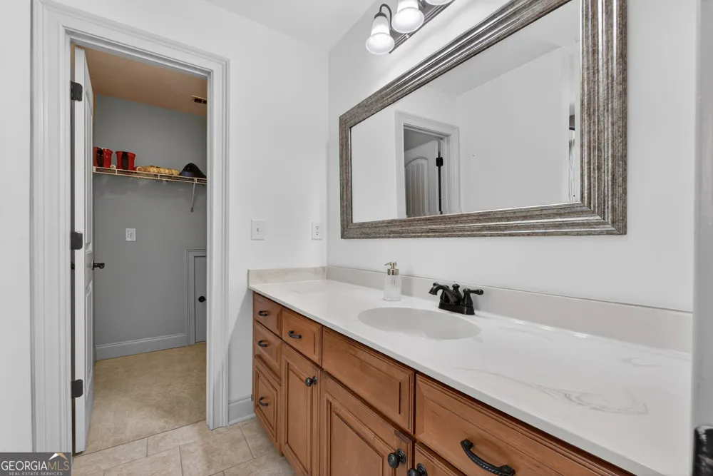 32 River Rapids DR Forsyth, GA 31029