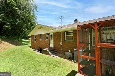 1654 Myers Chapel RD Hayesville, NC 28904