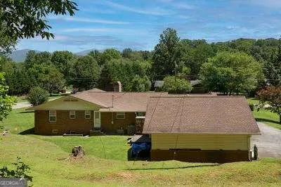 1654 Myers Chapel RD Hayesville, NC 28904