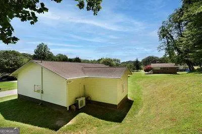 1654 Myers Chapel RD Hayesville, NC 28904