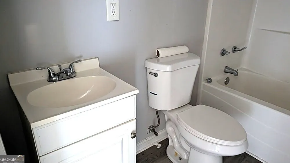 100 Silas CT Warner Robins, GA 31093