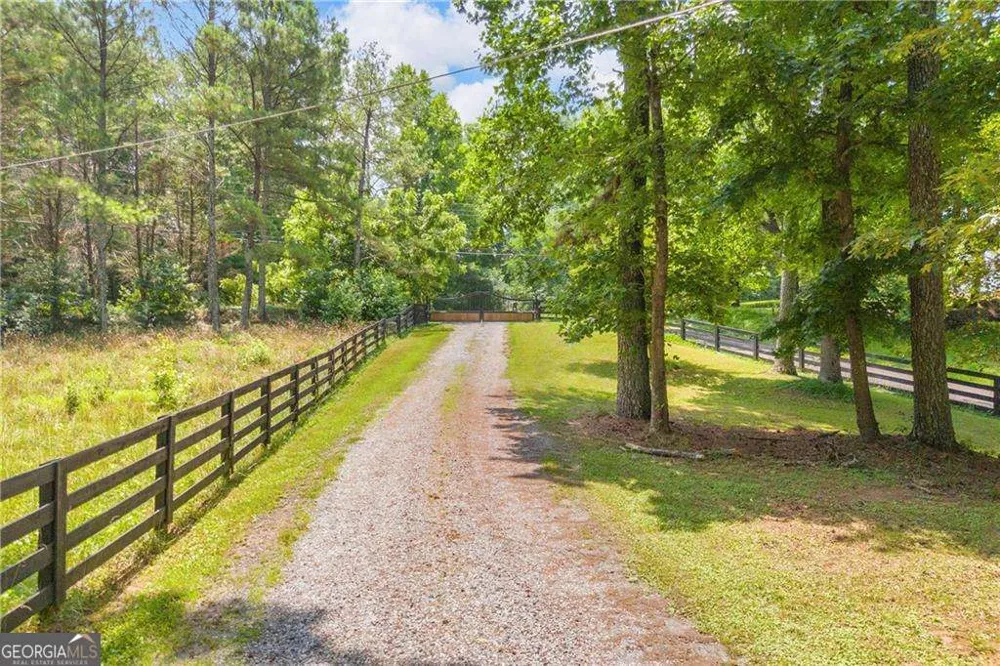 2865 Hightower RD Ball Ground, GA 30107