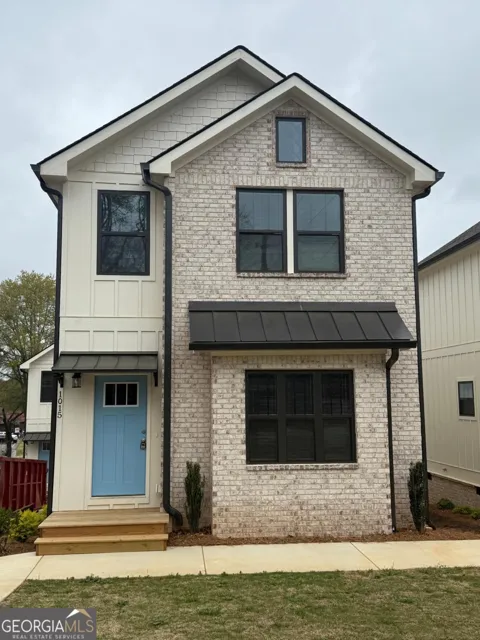 1027 Park Hill DR