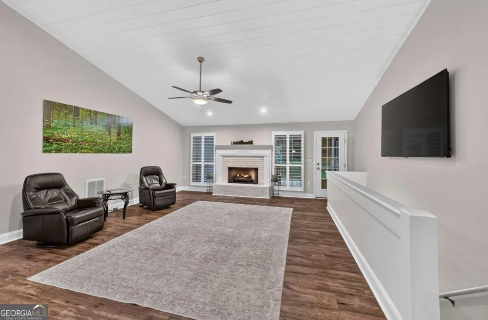 832 W First ST Blue Ridge, GA 30513