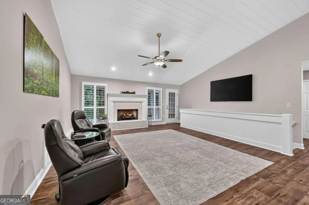 832 W First ST Blue Ridge, GA 30513