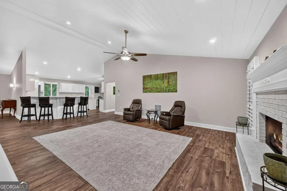 832 W First ST Blue Ridge, GA 30513