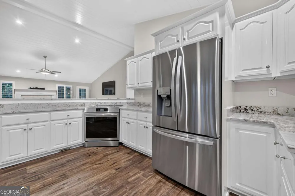 832 W First ST Blue Ridge, GA 30513