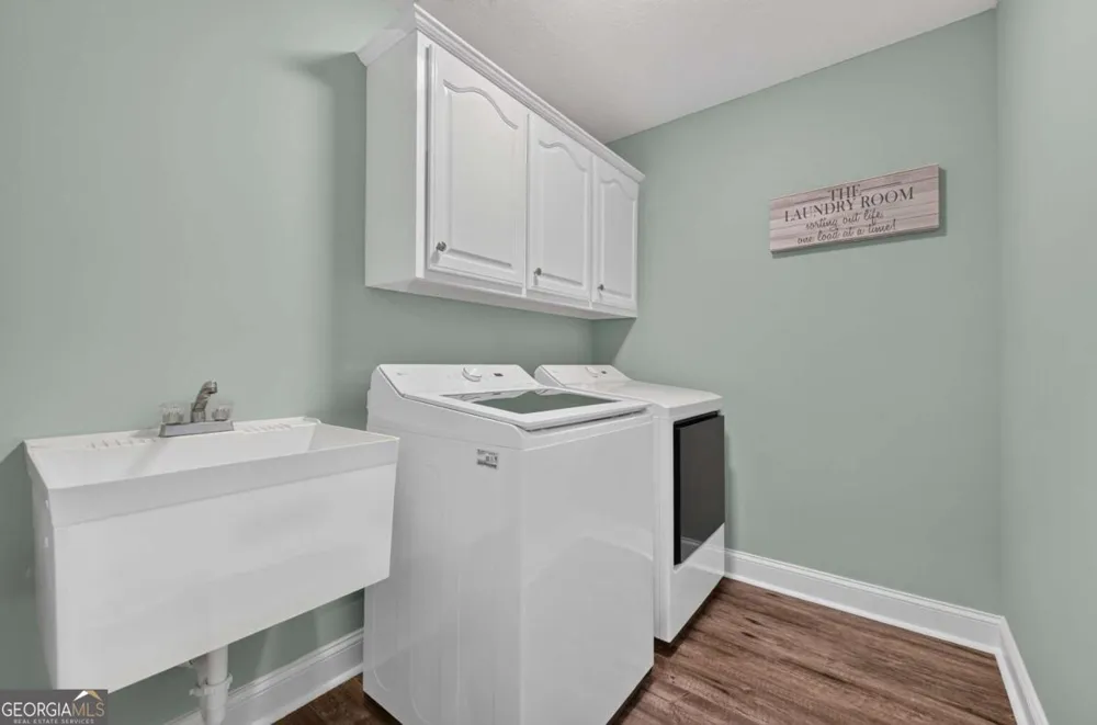 832 W First ST Blue Ridge, GA 30513