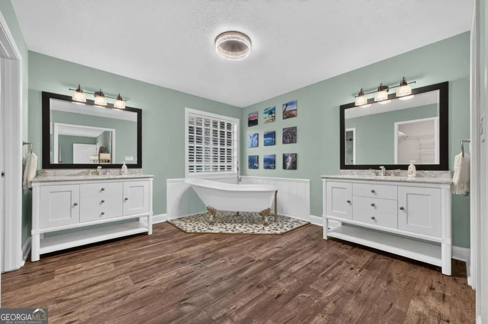 832 W First ST Blue Ridge, GA 30513