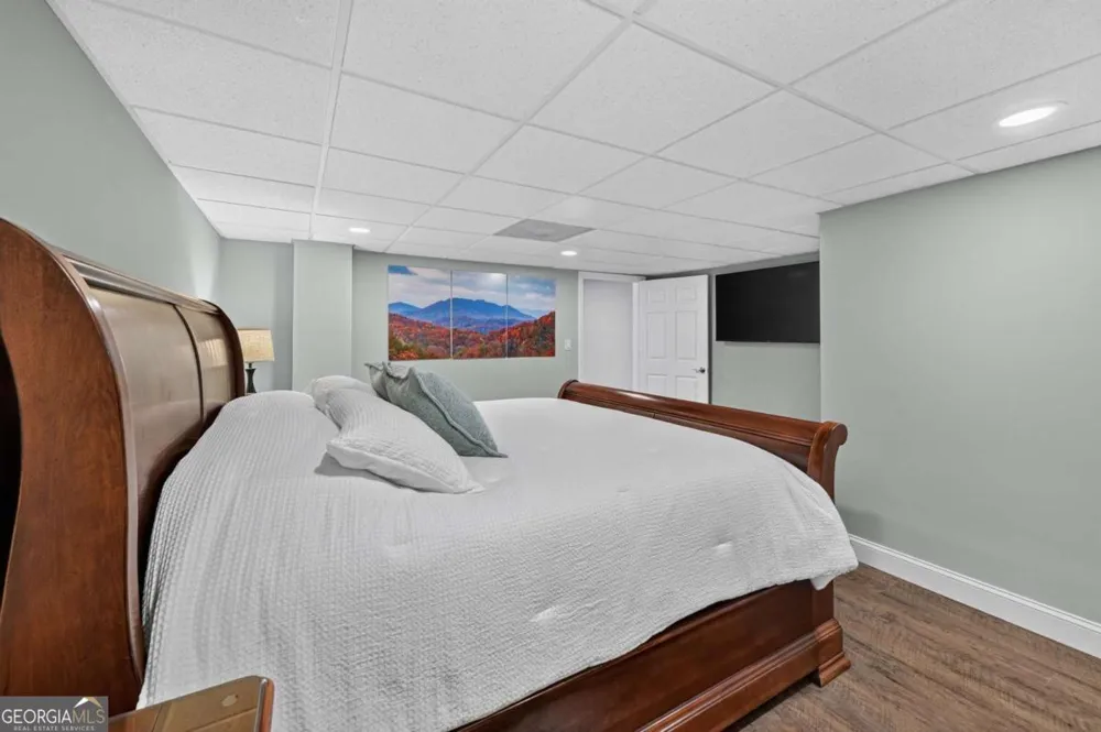 832 W First ST Blue Ridge, GA 30513