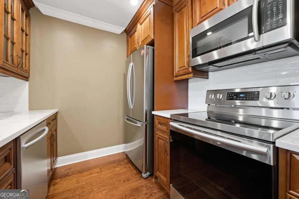 300 Johnson Ferry RD Sandy Springs, GA 30328