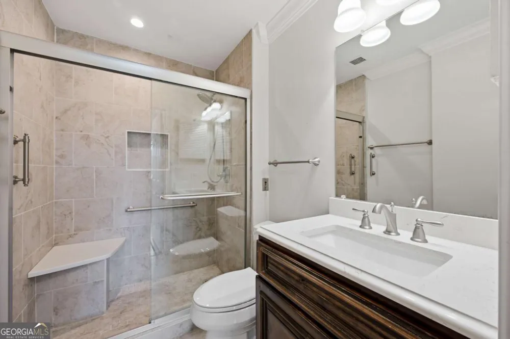 300 Johnson Ferry RD Sandy Springs, GA 30328
