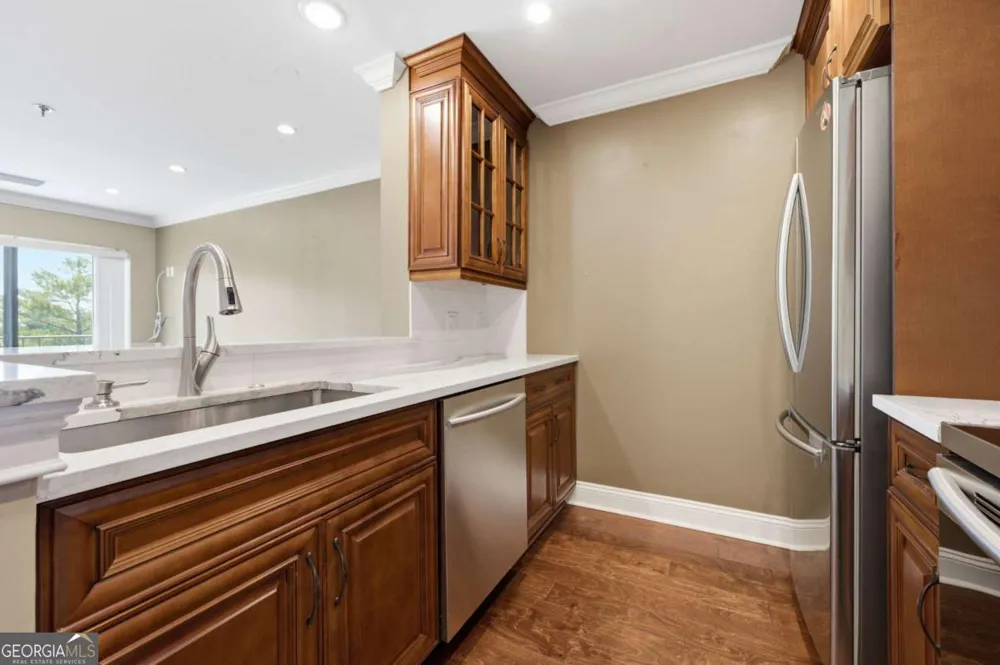300 Johnson Ferry RD Sandy Springs, GA 30328