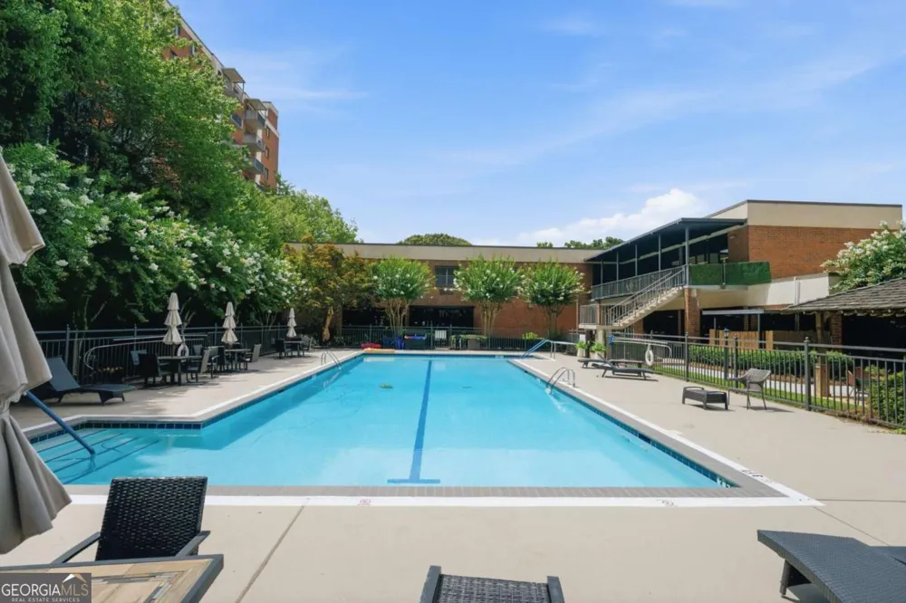300 Johnson Ferry RD Sandy Springs, GA 30328