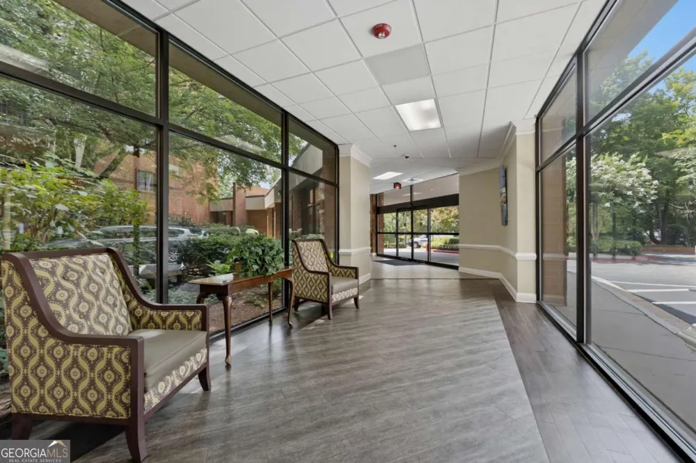 300 Johnson Ferry RD Sandy Springs, GA 30328