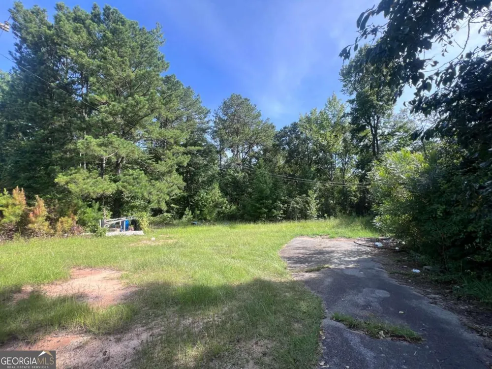 1856 18 East HWY Macon, GA 31217
