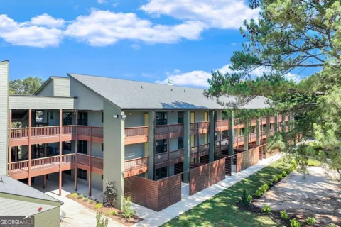 710 Jesse Jewell SE