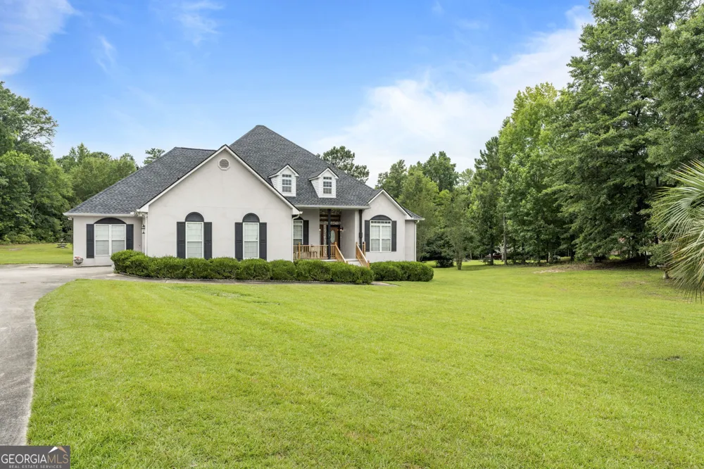133 Gates RD Lizella, GA 31052