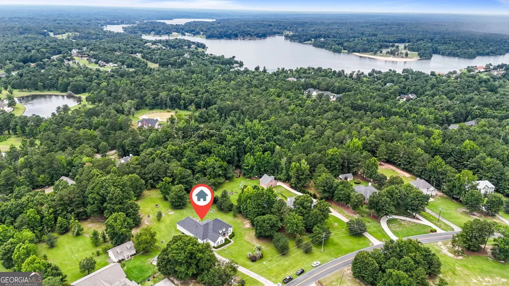 133 Gates RD Lizella, GA 31052