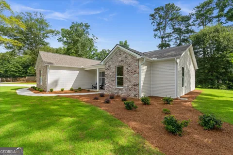 10 Colonial DR