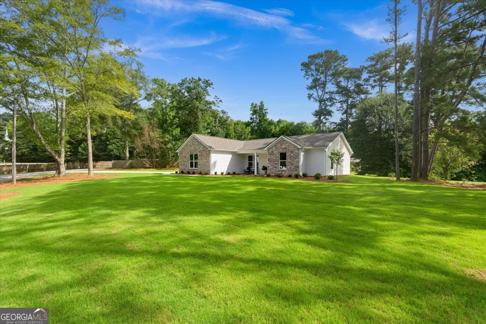 10 Colonial DR Carrollton, GA 30117
