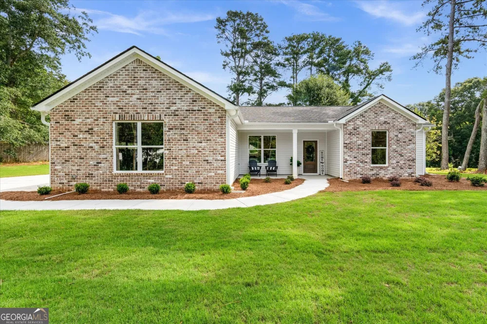10 Colonial DR Carrollton, GA 30117