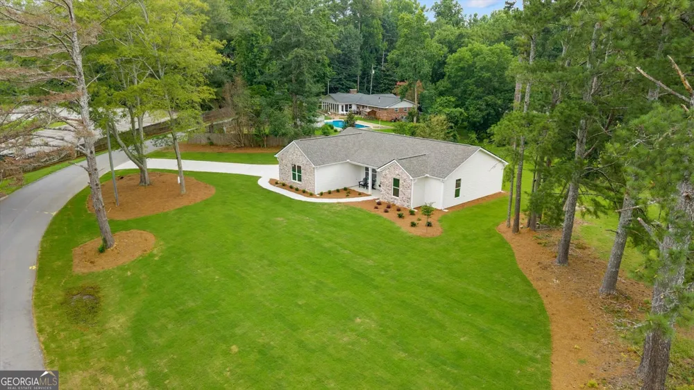 10 Colonial DR Carrollton, GA 30117