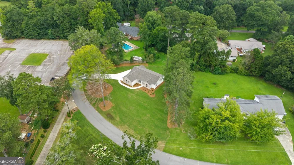 10 Colonial DR Carrollton, GA 30117