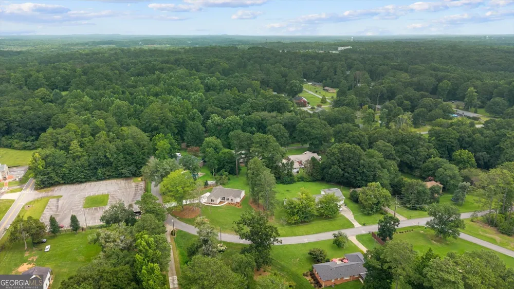 10 Colonial DR Carrollton, GA 30117