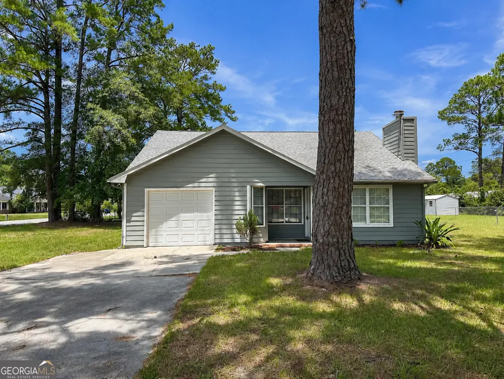 145 Maplehurst DR Folkston, GA 31537