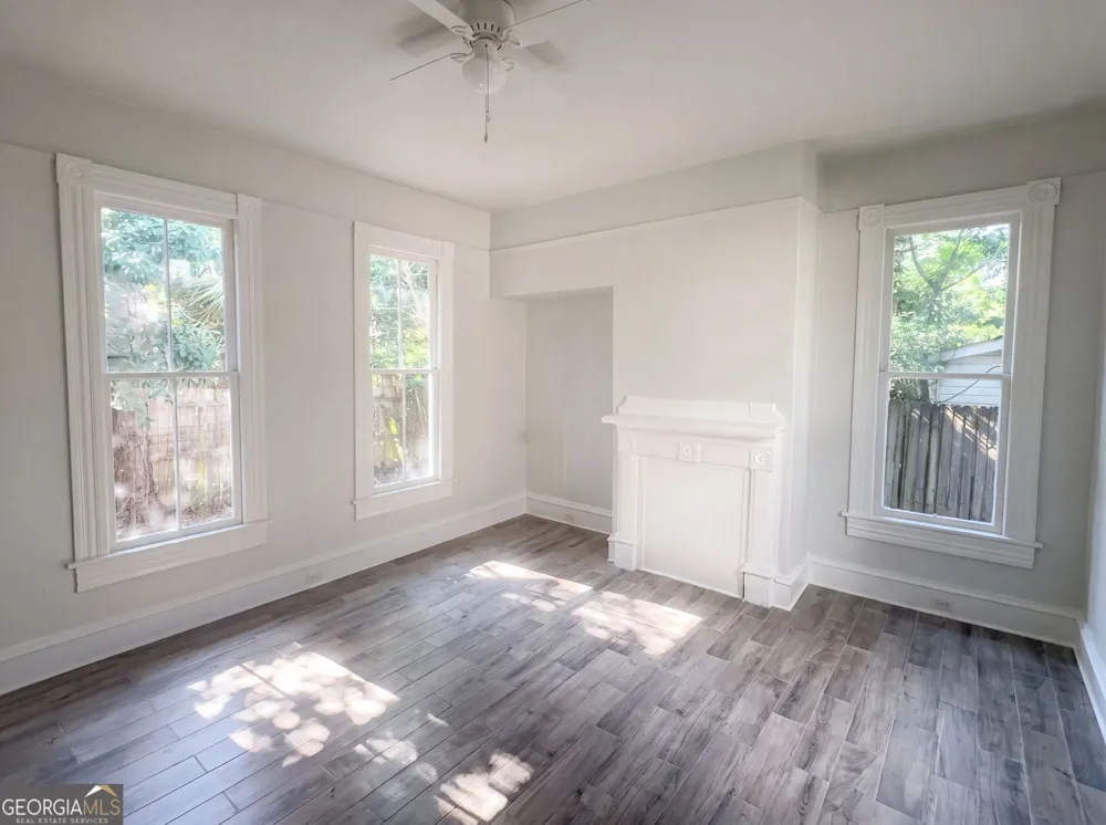 809 Mary ST Waycross, GA 31503