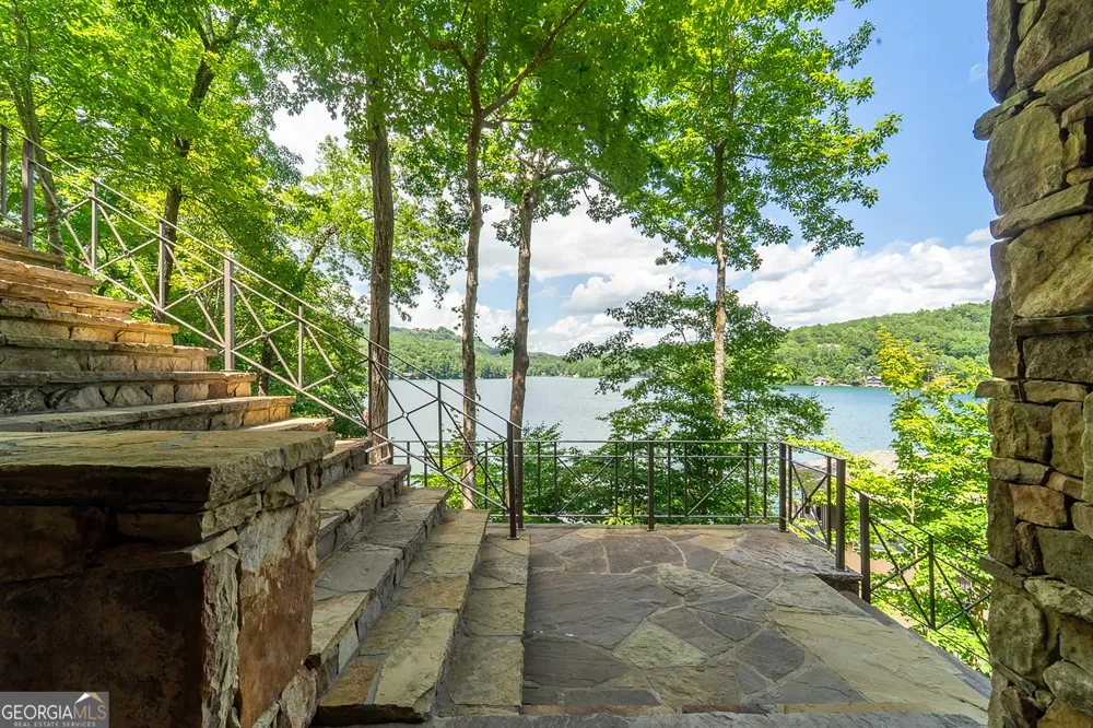 41 Lady Bug LN Clayton, GA 30525