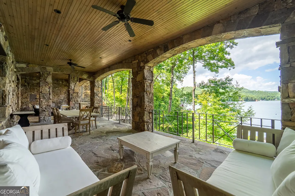 41 Lady Bug LN Clayton, GA 30525