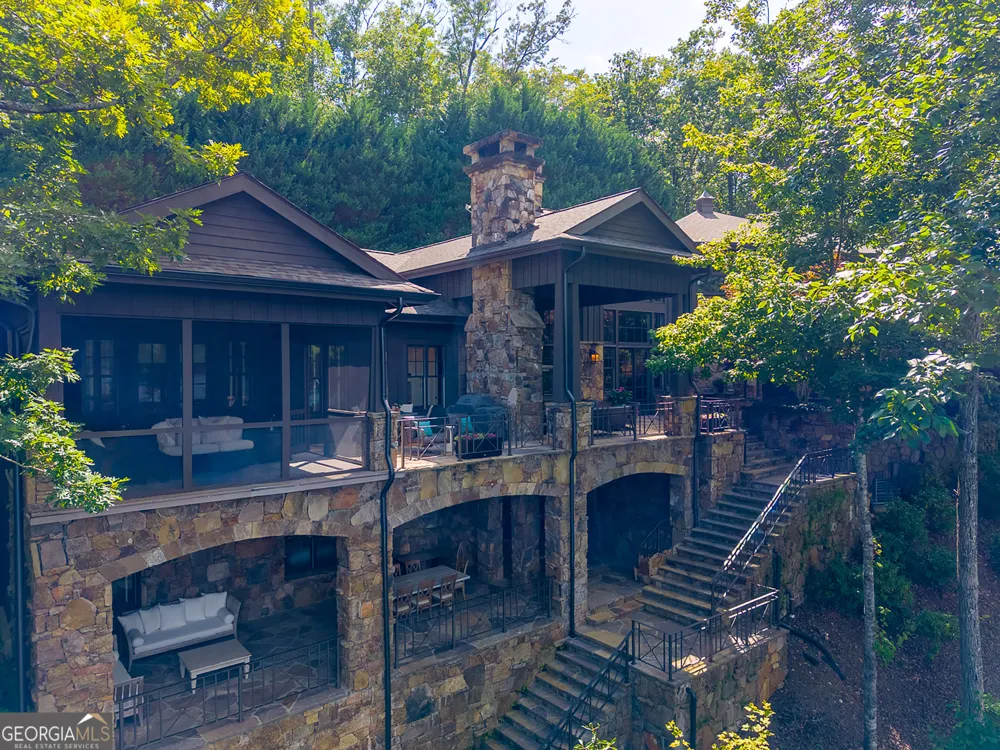 41 Lady Bug LN Clayton, GA 30525