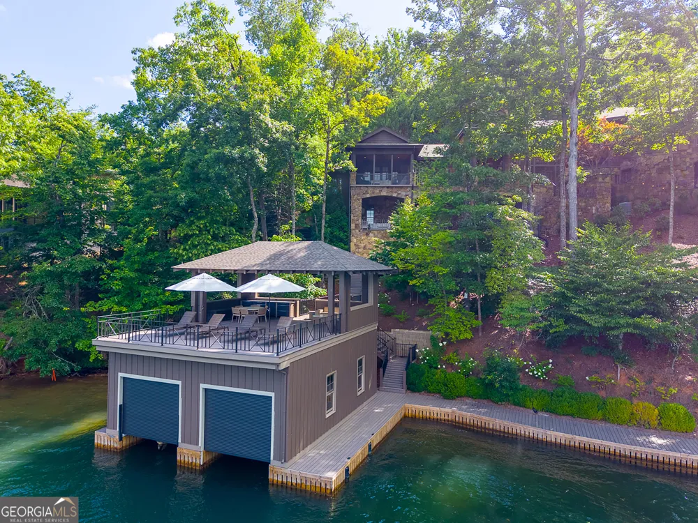 41 Lady Bug LN Clayton, GA 30525