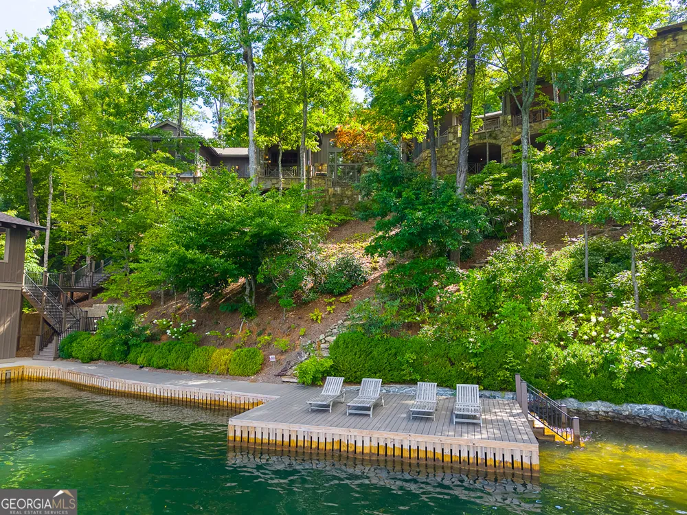 41 Lady Bug LN Clayton, GA 30525