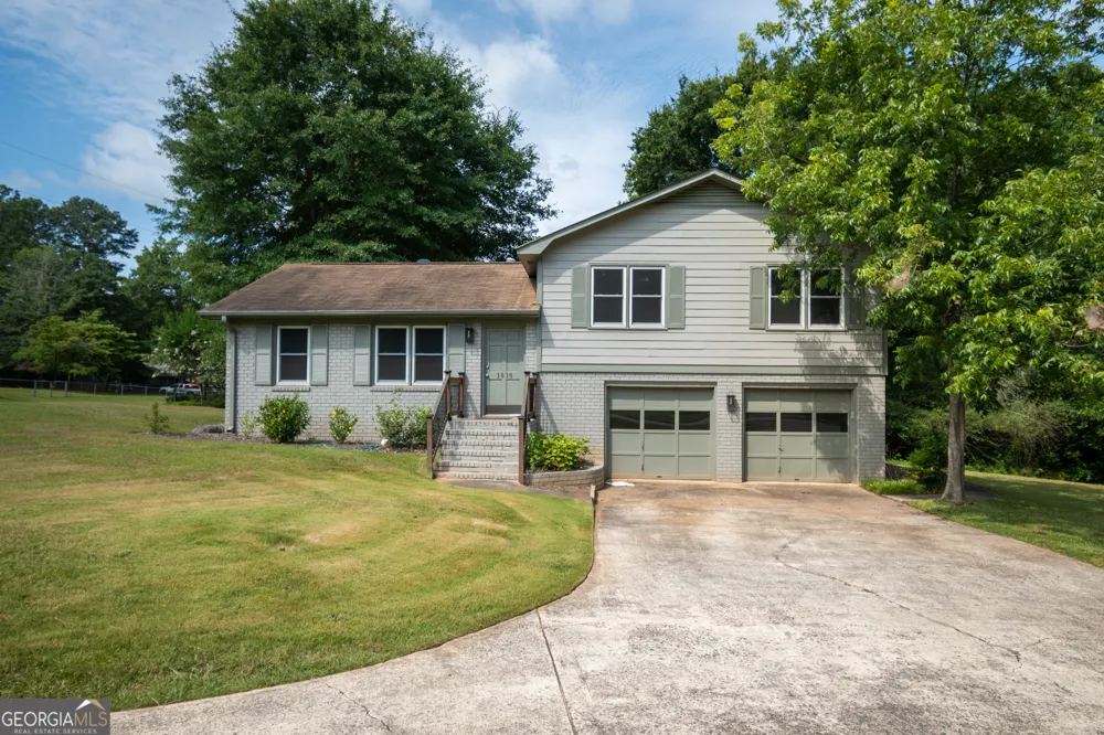 1030 Carriage Hill RD Watkinsville, GA 30677