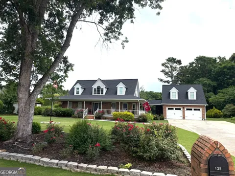 135 Meadow Lakes BLVD