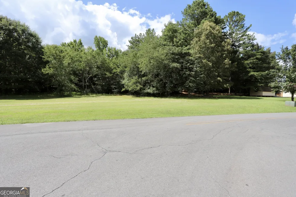 145 Scoggins TRL Summerville, GA 30747
