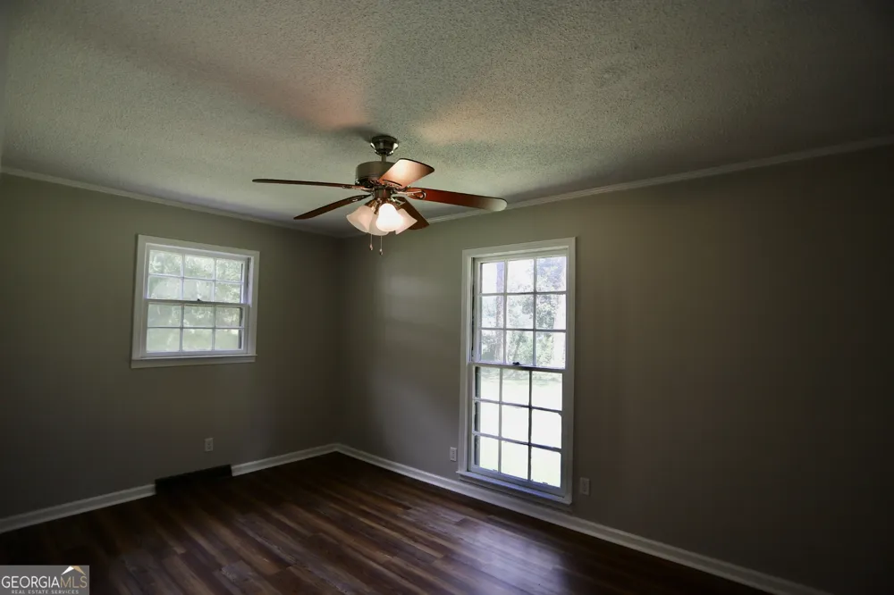 145 Scoggins TRL Summerville, GA 30747
