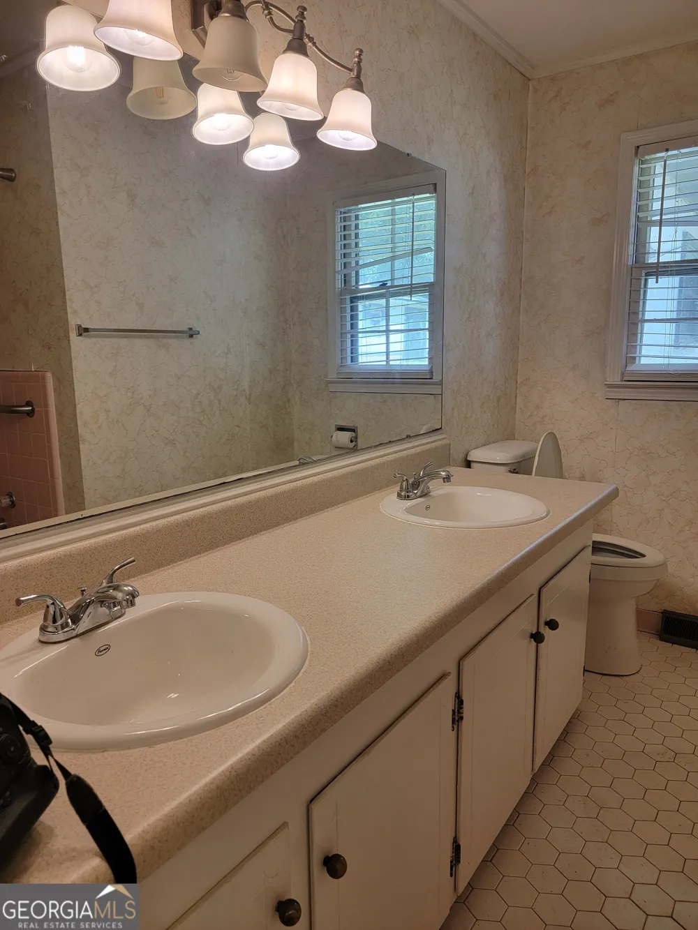 145 Scoggins TRL Summerville, GA 30747