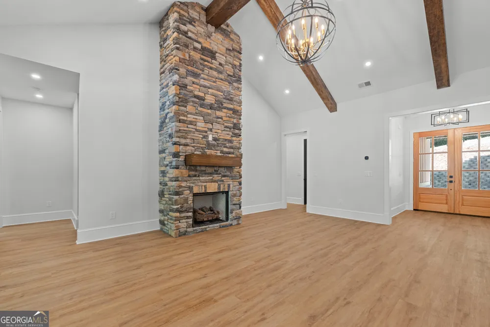 503 Point RD Westminster, SC 29693