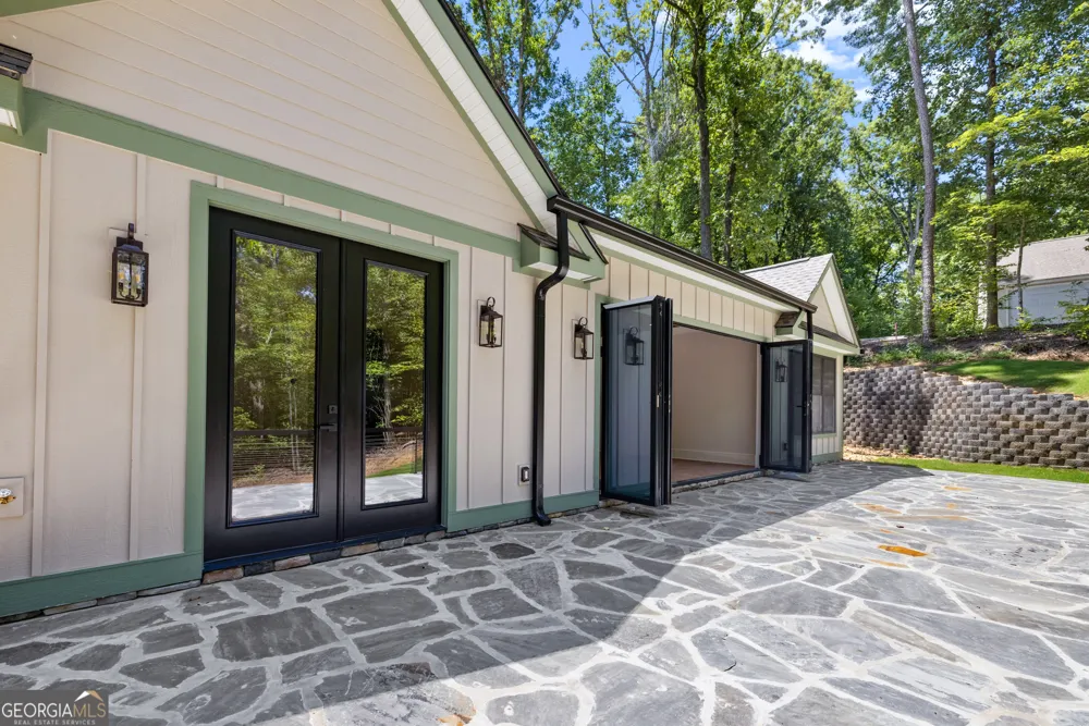 503 Point RD Westminster, SC 29693