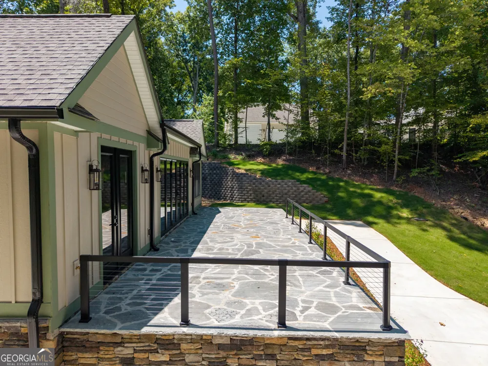 503 Point RD Westminster, SC 29693