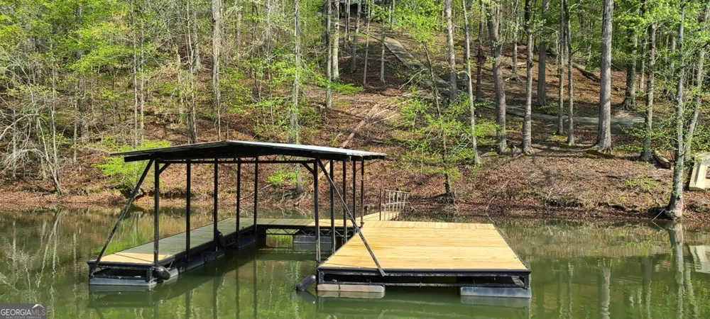 503 Point RD Westminster, SC 29693